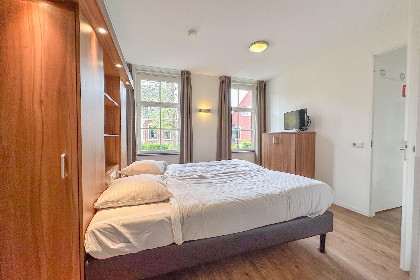 011 huis nummer 37