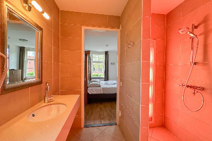 012 huis nummer 37