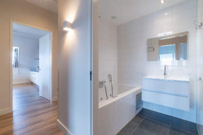 001 Luxe 4 persoons appartement in Colijnsplaat direct bij het water