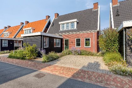 001 Meer Lounche