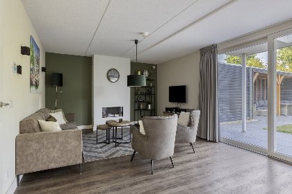 004 Meer Lounche