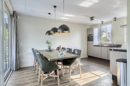 009 Meer Lounche