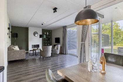 013 Meer Lounche