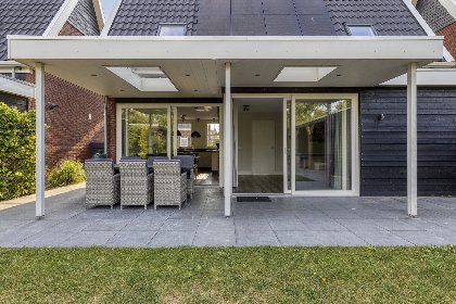 026 Meer Lounche