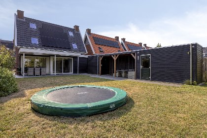 032 Meer Lounche