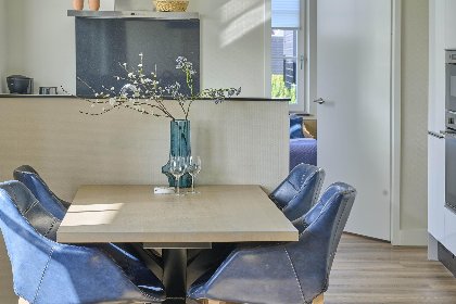 006 SeaLuxe Residence 27C