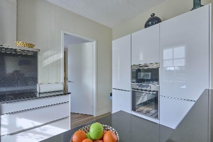 008 SeaLuxe Residence 27C