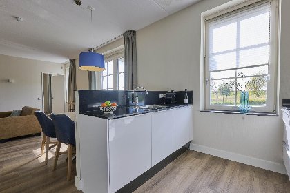 009 SeaLuxe Residence 27C