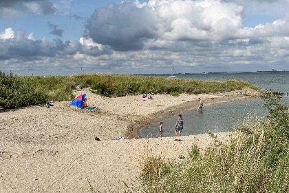 032 SeaLuxe Residence 27C