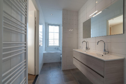 012 SeaLuxe Residence