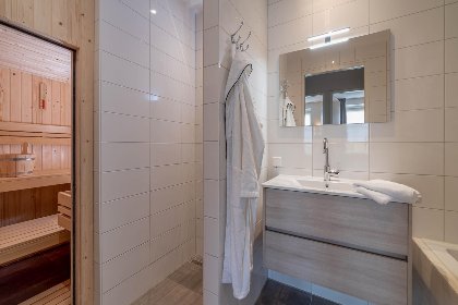 006 SeaLuxe Suite 27D