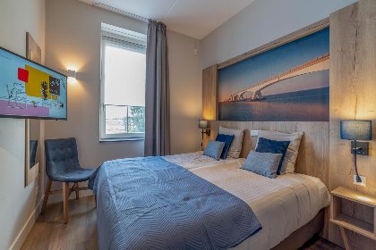 008 SeaLuxe Suite 27D