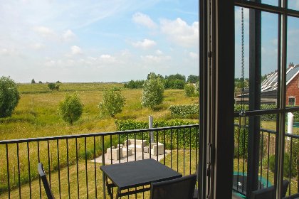 010 SeaLuxe Suite 27D