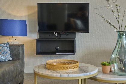 005 SeaLuxe Suite 27i