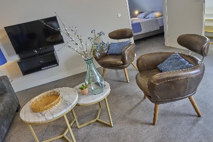 006 SeaLuxe Suite 27i