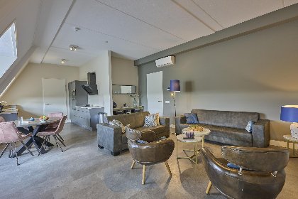 008 SeaLuxe Suite 27i