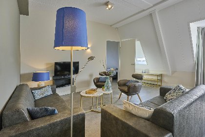 010 SeaLuxe Suite 27i