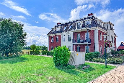 030 SeaLuxe Suite 27i