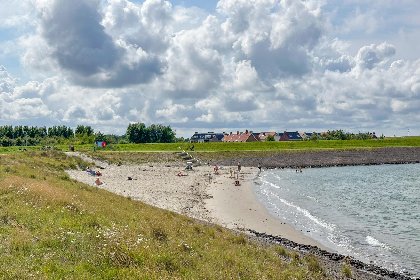 033 SeaLuxe Suite 27i