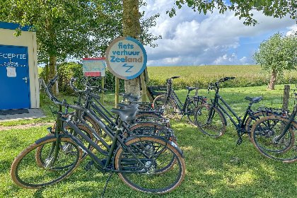 036 SeaLuxe Suite 27i