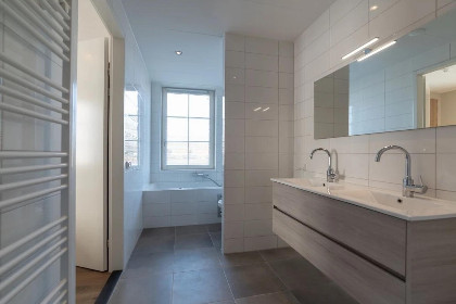 009 SeaLuxe Suite