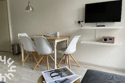 004 Gezellig Tiny house met eigen parkeerplaats tegen het centrum van Domburg