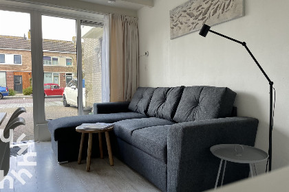012 Gezellig Tiny house met eigen parkeerplaats tegen het centrum van Domburg