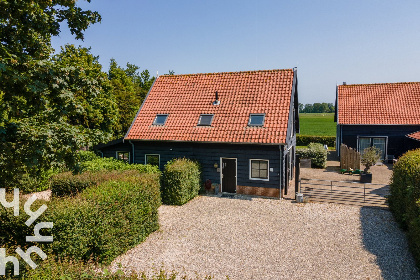 014 Vakantiewoning Dirk zijn twee vakantiewoningen in een gebouw boven elkaar