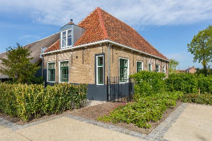 012 Uniek overnachten in 16e eeuwse 'Boerderij Molenhof' met riante tuin | Stationsweg 5 | Heinkenszand