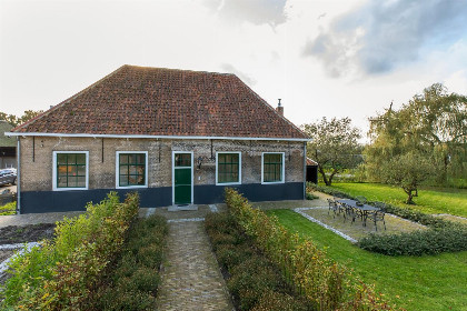 010 Vakantiehuis 'Boerderij Molenhof'   Stationsweg 5 | Heinkenszand