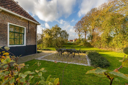 042 Vakantiehuis 'Boerderij Molenhof'   Stationsweg 5 | Heinkenszand