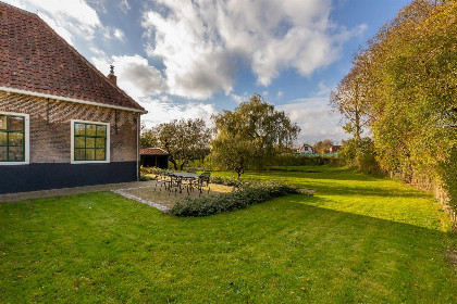 050 Vakantiehuis 'Boerderij Molenhof'   Stationsweg 5 | Heinkenszand