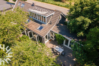 012 Prachtig 6 persoons vakantiehuis met grote tuin en uitzicht op landerijen in Kamperland