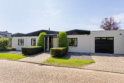 008 Reiger aan het Meer