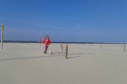 024 Sfeervol 4 persoons vakantiehuis met omheinde tuin in Kamperland bij het Veerse Meer