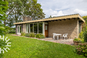 Vrijstaande 5 persoons bungalow met ruime tuin en vlakbij het Veerse Meer