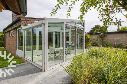 003 Vrijstaande bungalow met een serre vlakbij het Veerse Meer