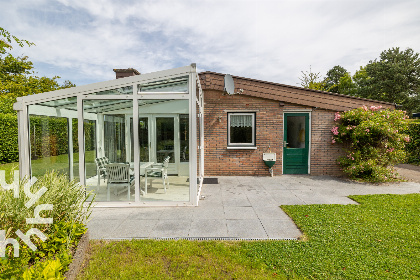 011 Vrijstaande bungalow met een serre vlakbij het Veerse Meer