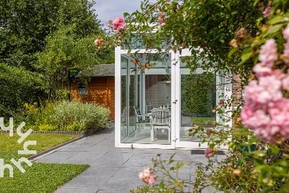 017 Vrijstaande bungalow met een serre vlakbij het Veerse Meer