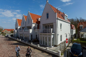 Luxe 4 persoons appartement vlakbij het strand in Dishoek