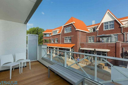 014 Luxe 6 persoons appartement vlakbij het strand in Dishoek