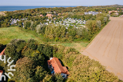 012 Ruime 6 persoons bungalow vlakbij het strand met veel privacy nabij Vlissingen