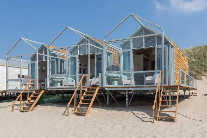 017 Slapen op het strand in Zeeland in dit mooie 4 persoons strandhuisje