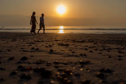 007 Strandhuisje voor 6 personen op strand Dishoek