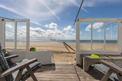 019 Strandhuisje voor 6 personen op strand Dishoek