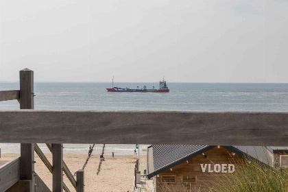 024 Strandhuisje voor 6 personen op strand Dishoek