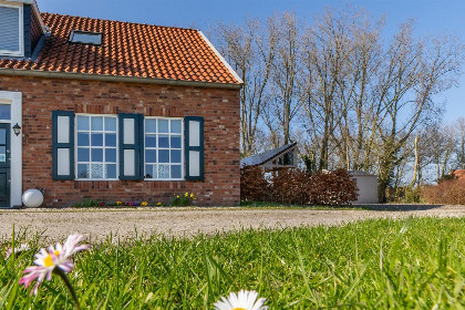 025 Gastenverblijf met eigen tuin, slaapkamer en badkamer   Verkorte Groeneweg 2 | Koudekerke