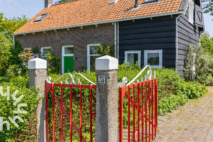 013 Ruim 7 persoons vakantiehuis in een groene omgeving en dichtbij het strand