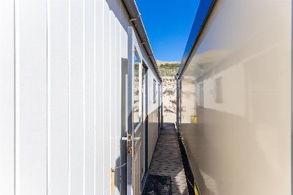 022 Slaapstrandhuisje bij Dishoek direct aan zee met panoramisch uitzicht en terras | 342