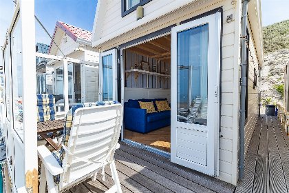 023 Slaapstrandhuisje met uitzicht op zee in Dishoek I 126